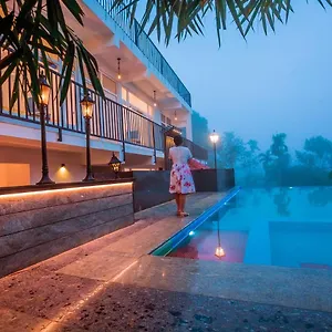 Valentine Holidays Sultan Bathery